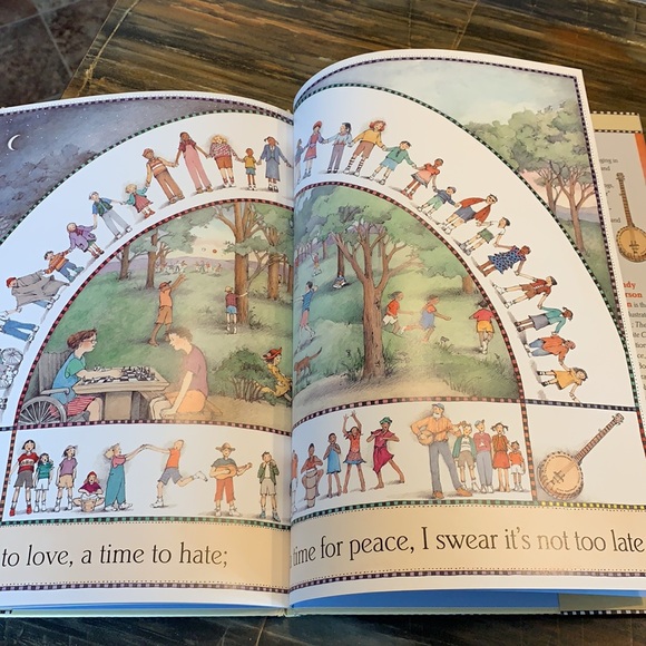 Music CD with book. Turn turn turn. Education - Picture 10 of 11